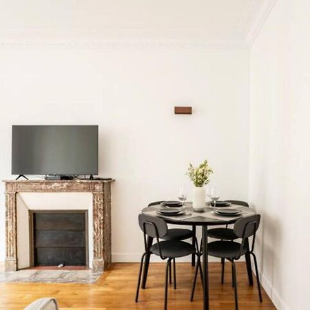 The Square, Paris-Asnieres, Private Apartment With Bedroom And Living Room Экстерьер фото