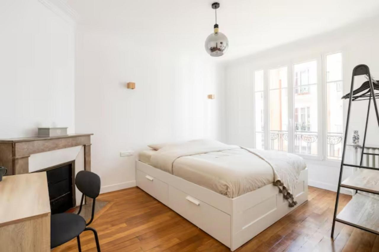 The Square, Paris-Asnieres, Private Apartment With Bedroom And Living Room Экстерьер фото